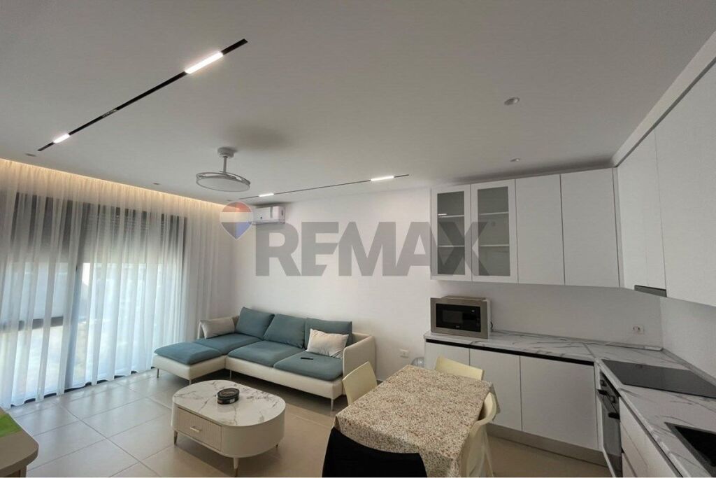 Apartament - Për Qira - Liqeni I Thatë