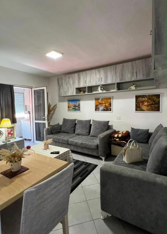 Jepet me qira apartament 1+1 në Brryl!