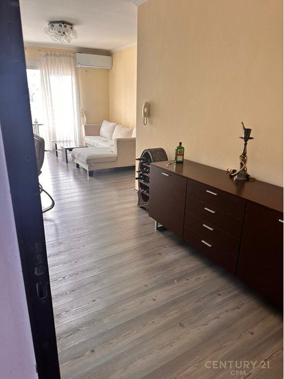 Appartamento Moderno 2+1+2 in Vendita a Ish Blloku, Tirana 350.000 €