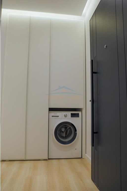 Shitet, Apartament 2+1+2, Sheshi Willson , Tirane