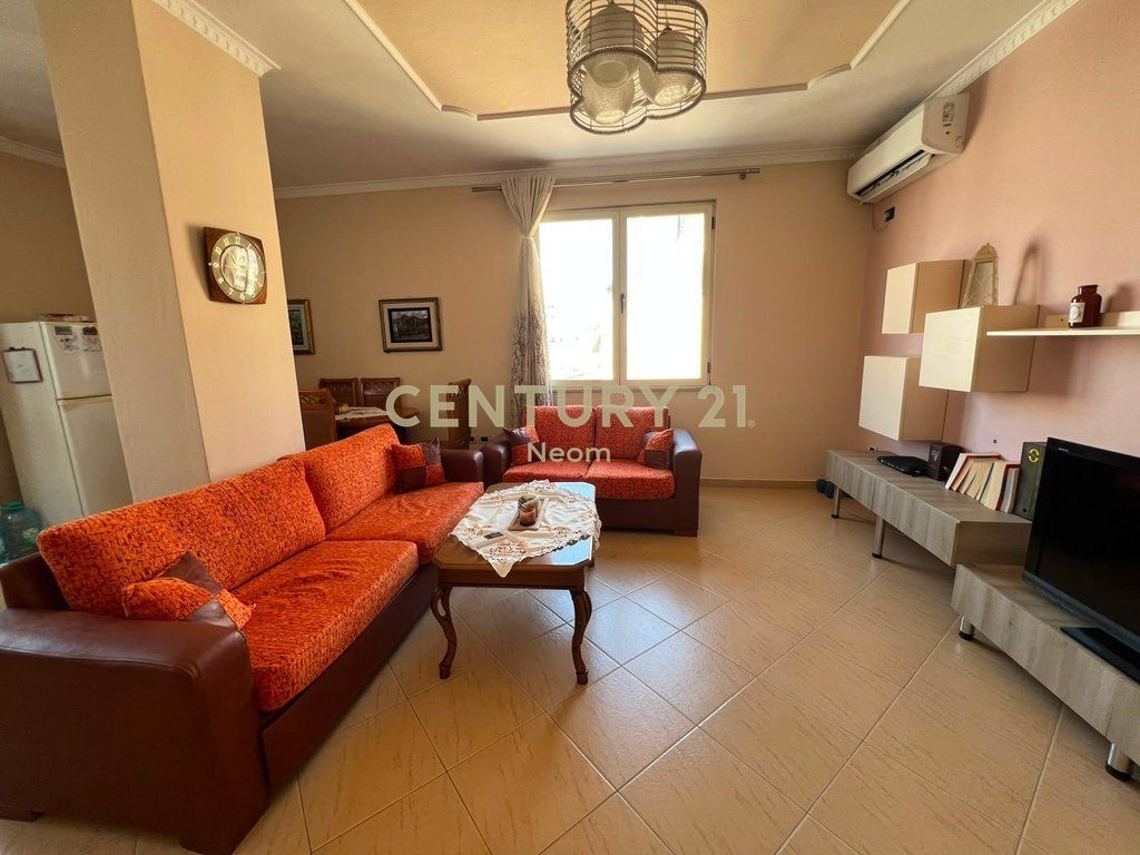 Appartamento 2+1+2 in Affitto ad Astir