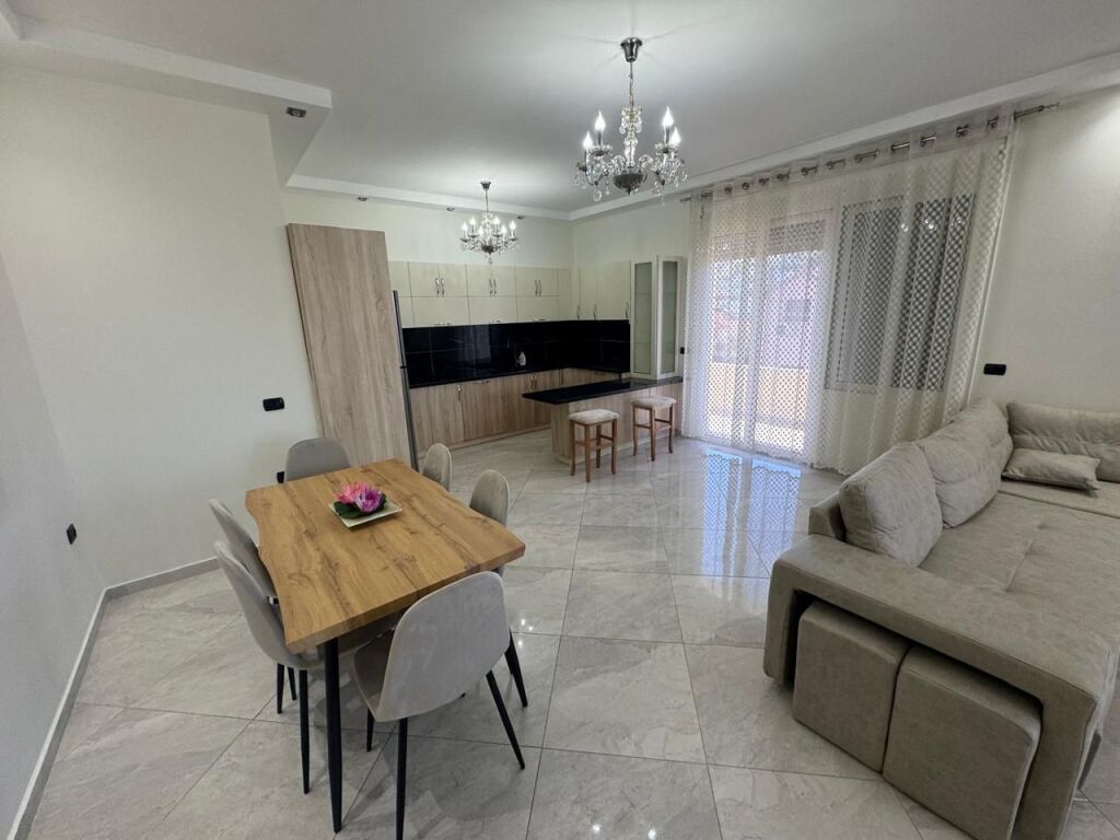 Apartament 3+1+2 me qira prane Park Life Residence
