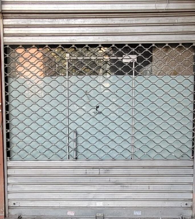 FOR SALE 3 SHOPS 21 DECEMBER 32,000,000 LEKE FH-97739
