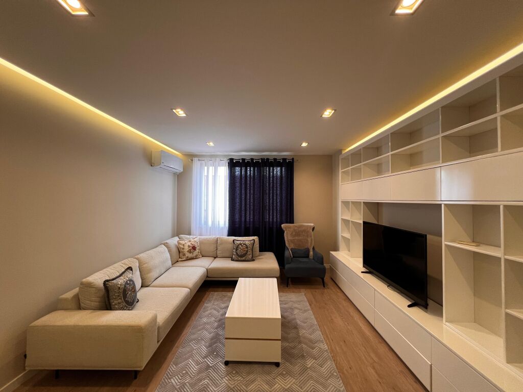 APARTAMENT 3+1 ME QERA TE PRESTIGE HOTEL
