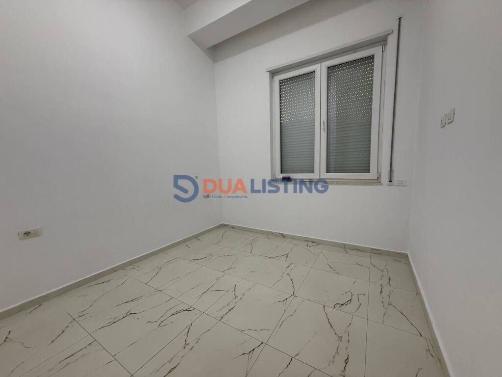 Zyra per Qira Donika Center Mine Peza