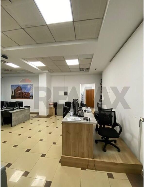 Business premises for rent/ Bardhok Biba Street