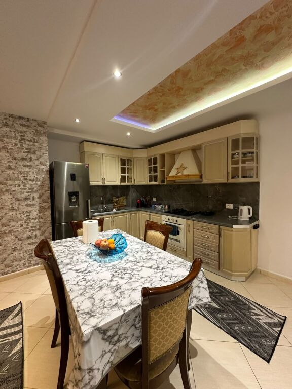 🌇Jepet apartament 2+1 me qira te Rruga e Elbasanit🗝️