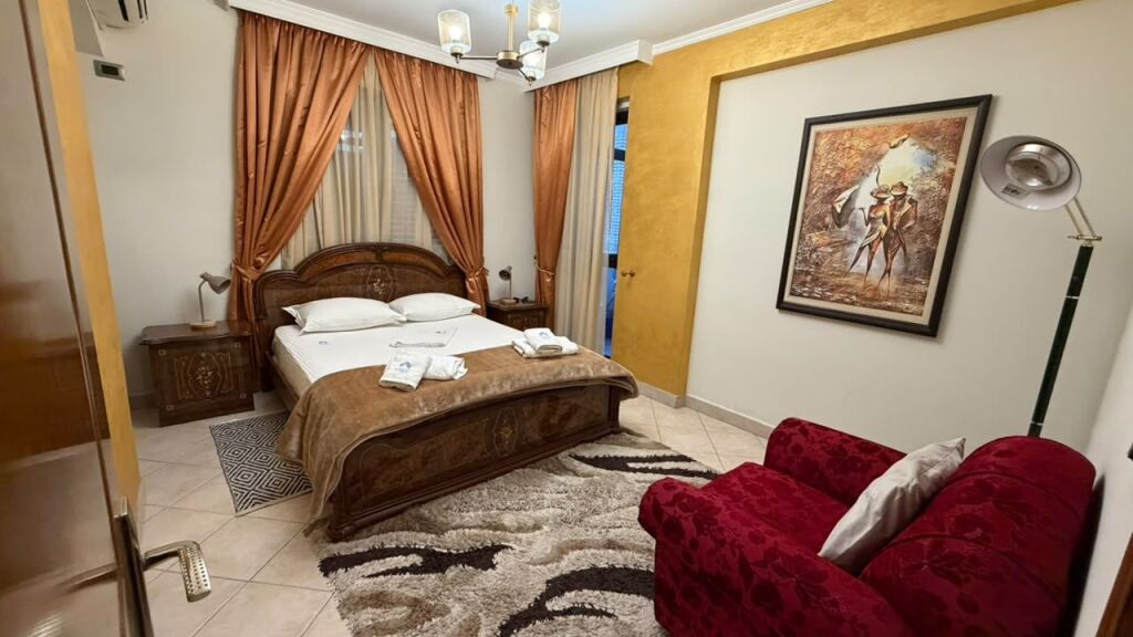 Appartamento 3+1 in affitto vicino alla Moschea dei Tabacchi, Tirana