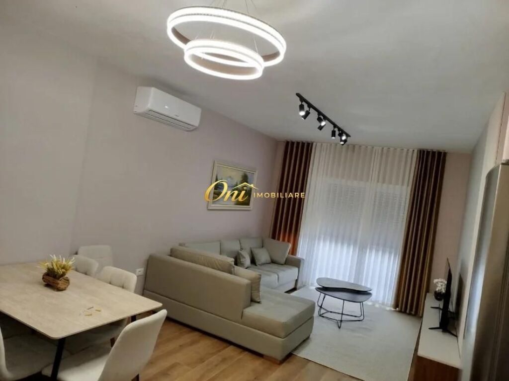 PAZARI I RI APARTAMENT PER QERA 1+1