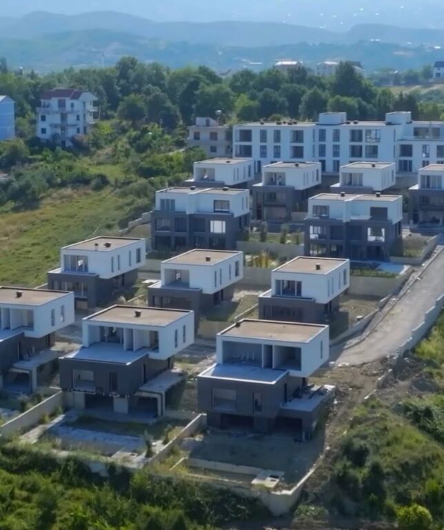 Apartament 3+1+2 Ne Shitje Ne Farke ID 5782