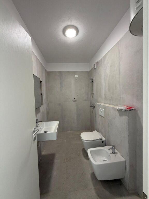ZYRE ME QERA 60M2 KOMUNA E PARISIT 60.000 LEKE FH-97762