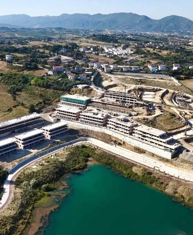 🏡 **SHITET APARTAMENT 2+1+2 | FARKA LAKEFRONT RESIDENCE** 🌊