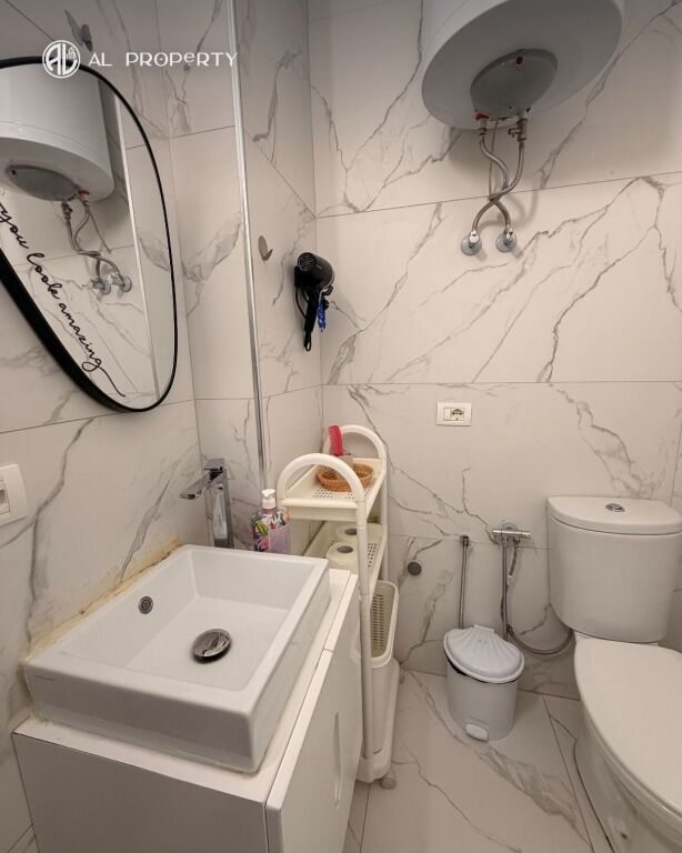 Apartament 1+1 vije e pare me detin tek Shkëmbi i Kavajës