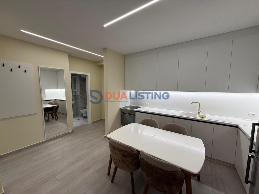 JEPET ME QIRA | Apartament 2+1+2 me Post Parkimi – Radisoni, Liqeni i Thatë 1,300 €