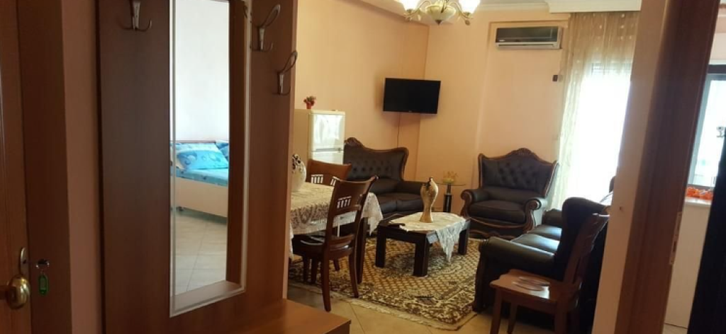 APARTAMENT 1+1 ME QIRA PRANE GARDES