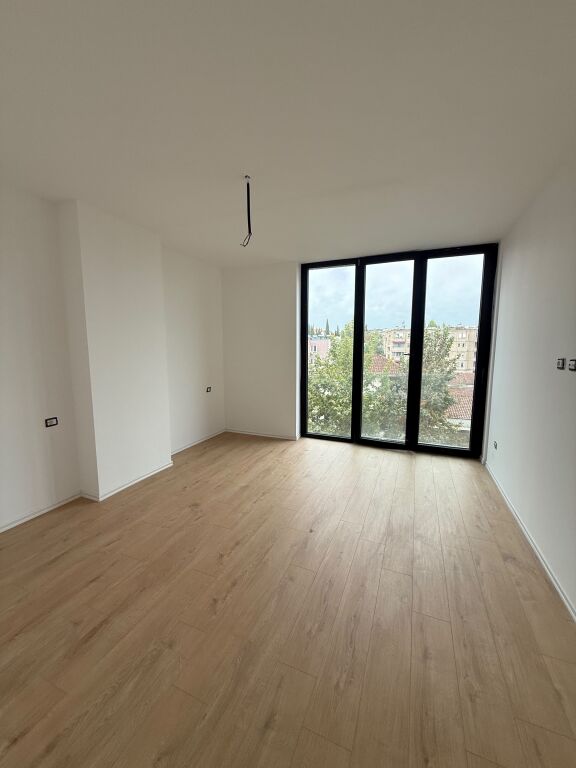🏡 SHITET APARTAMENT 1+1 EKONOMIK – GOLDEN GATE, ALI DEMI!