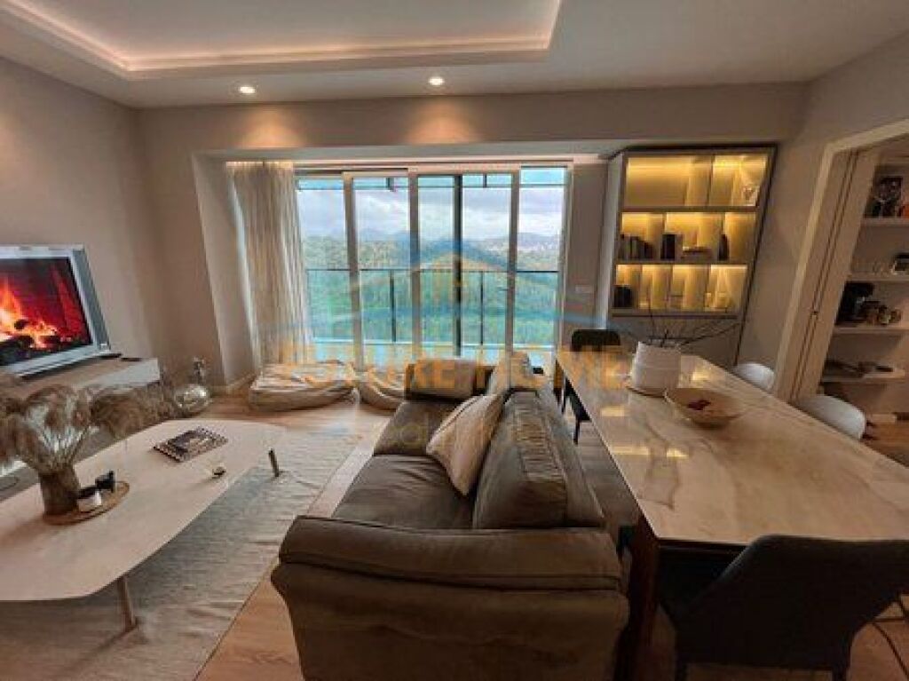 Shitet, Apartament 2+1+2, Ambasador 3