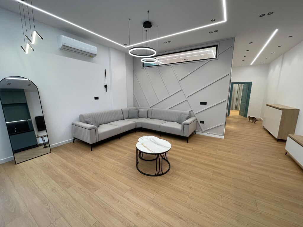 Qera , Apartament 2+1, Unaza e Re