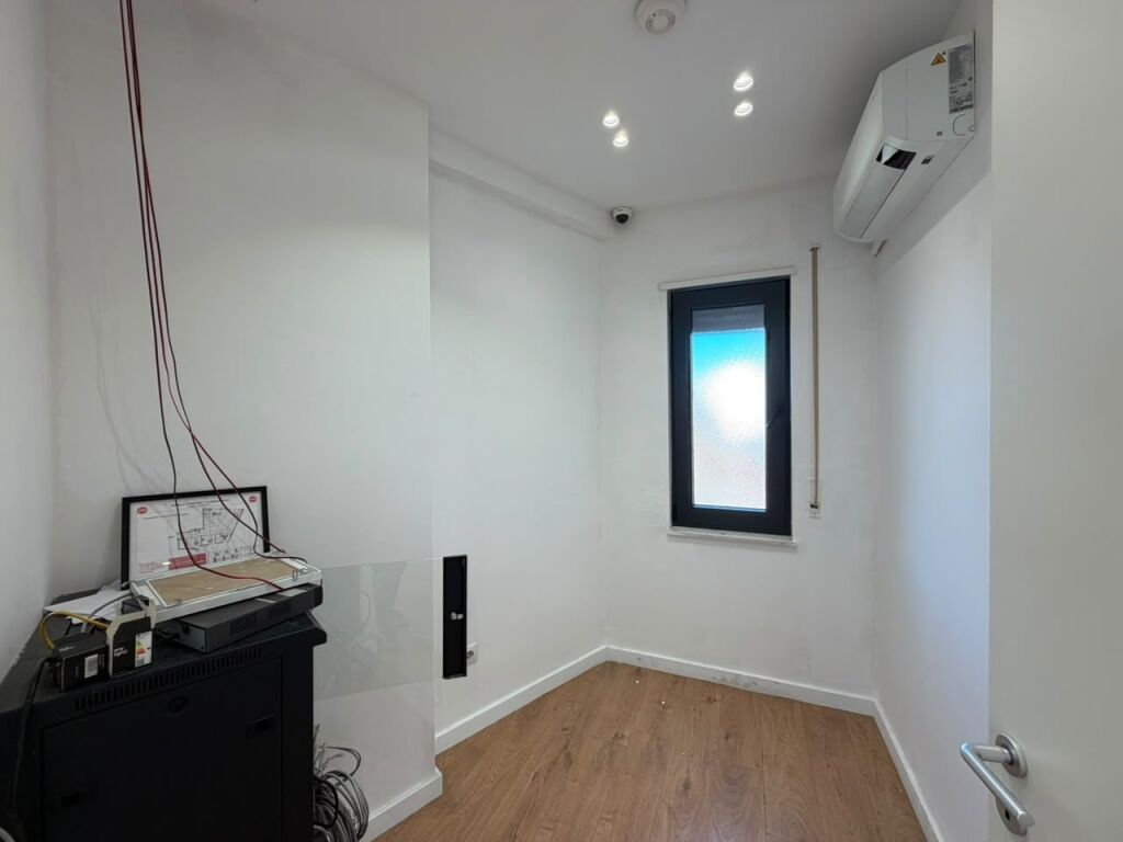 Business premises for rent at Zogu I Boulevard.
