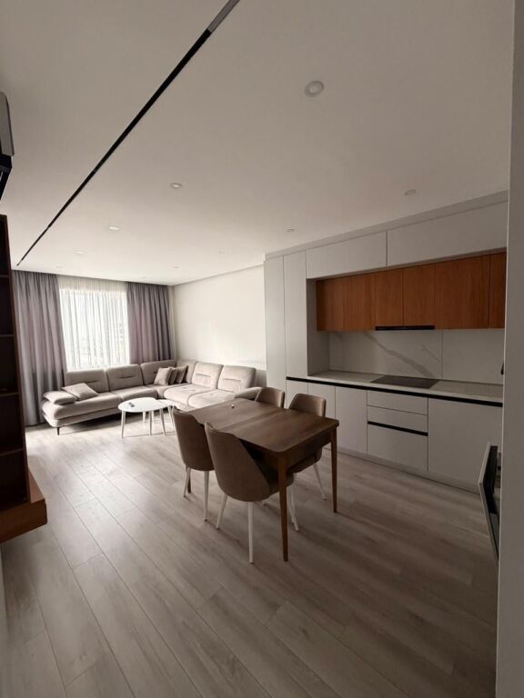 🏡 APARTAMENT 2+1 ME QIRA – UNIVERS CITY