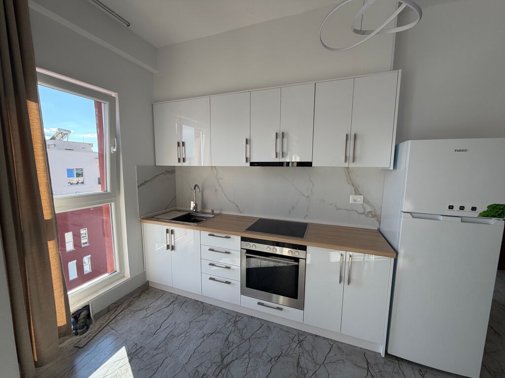 Apartament 1+1 per qira kompleksi aura
