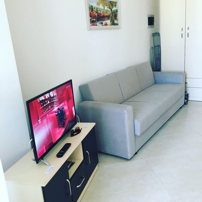 Apartament Garsoniere me qera  VLORË