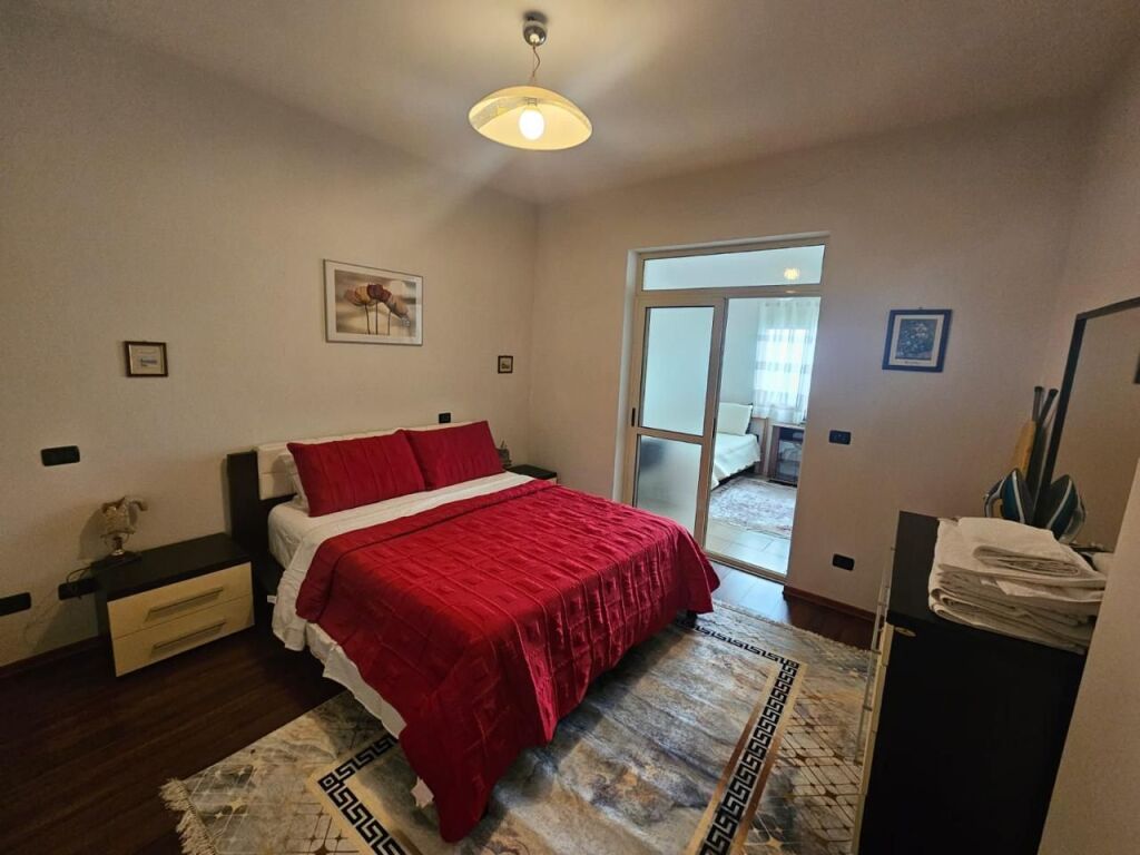 🏠 Per qira Apartament  2+1+2 Prane Gjykates Durres