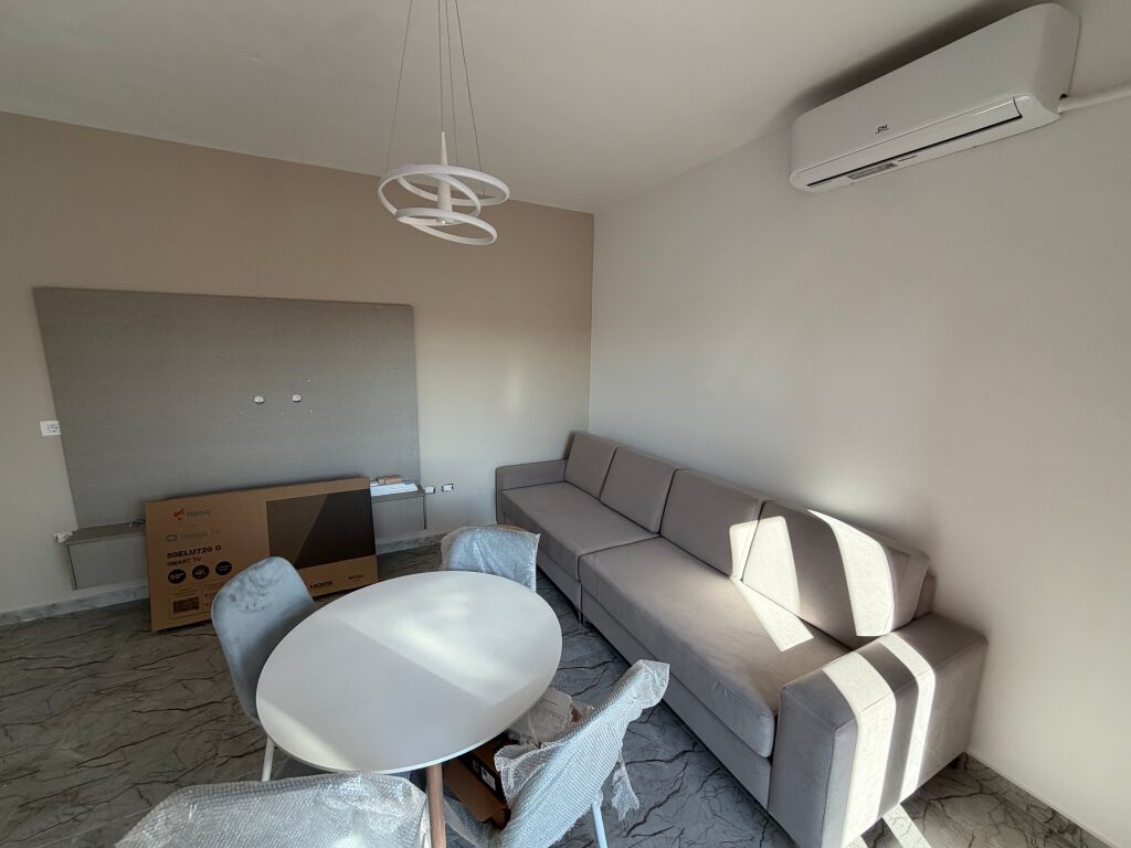 Apartament 1+1 per qira kompleksi aura