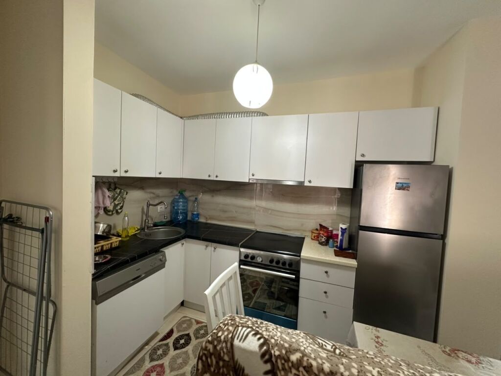 🌊🏡 SHITET APARTAMENT 1+1 – VJIA E PARË ME DETIN, SHKËMBI I KAVAJËS
