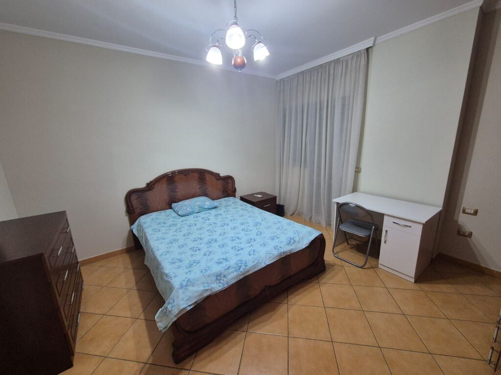 Affittasi appartamento 2+1 a Zogu i Zi .   