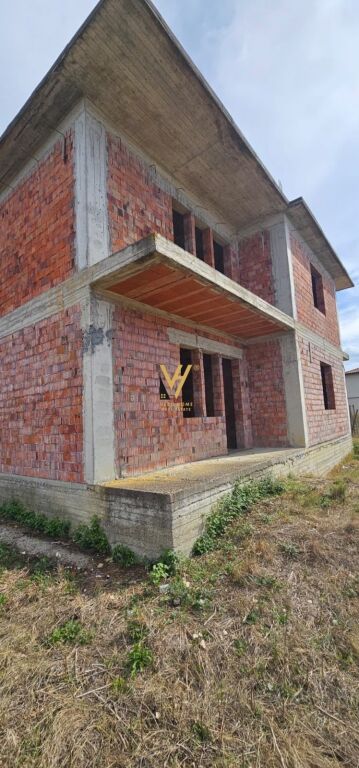 SHITET SHTEPI PRIVATE 2 KATE NE KAVAJE 110.000 EURO