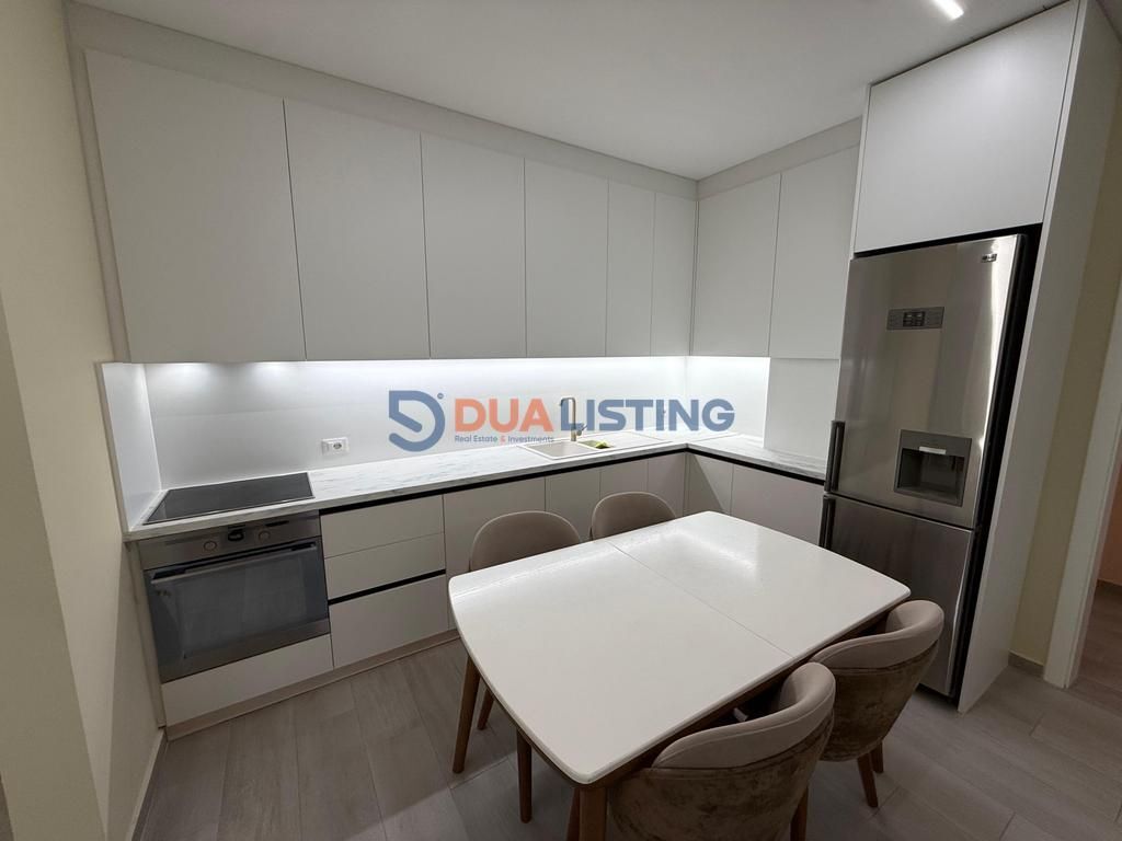 JEPET ME QIRA | Apartament 2+1+2 me Post Parkimi – Radisoni, Liqeni i Thatë 1,300 €