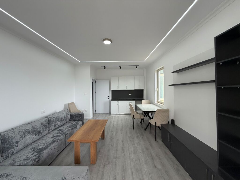 Shitet, Apartament 2+1, Në Plazh Iliria,Durres