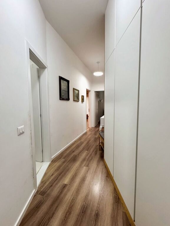 Shitet Apartament 2+1+2 Poste parkimi📌Pazari Ri