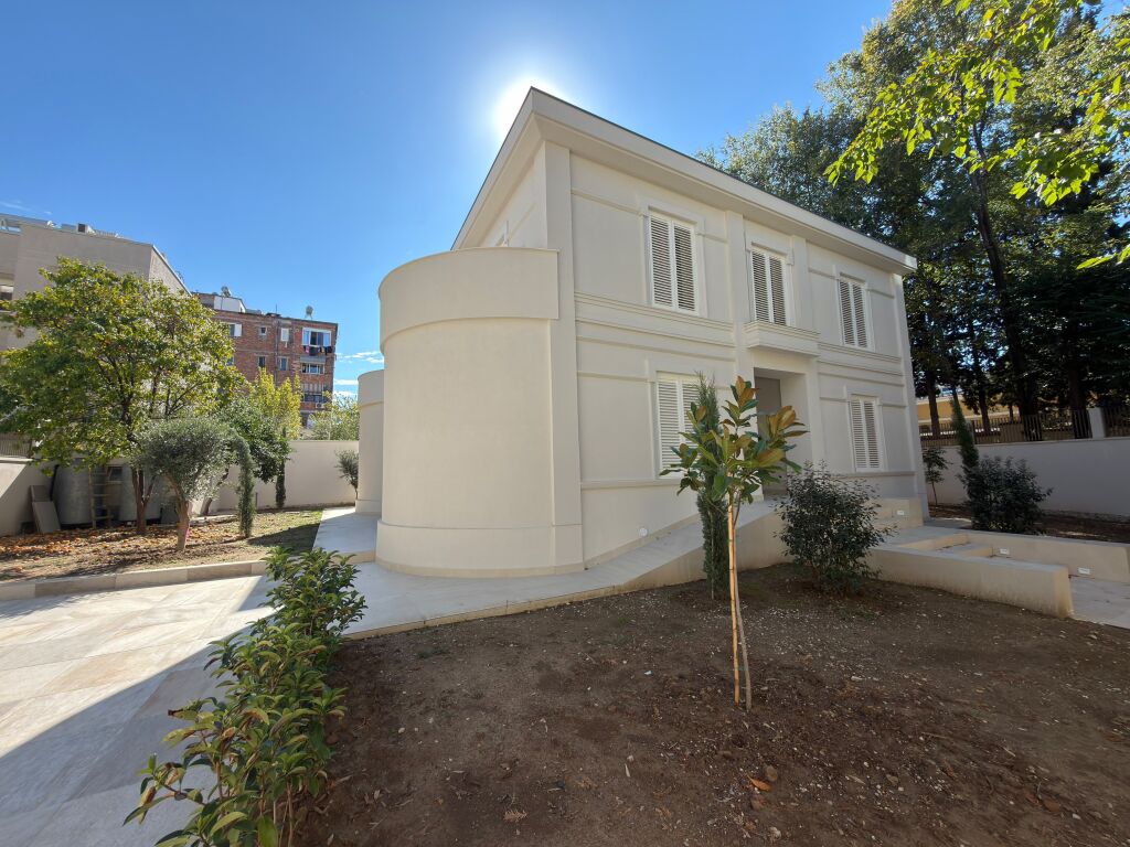 Villa for rent for business
