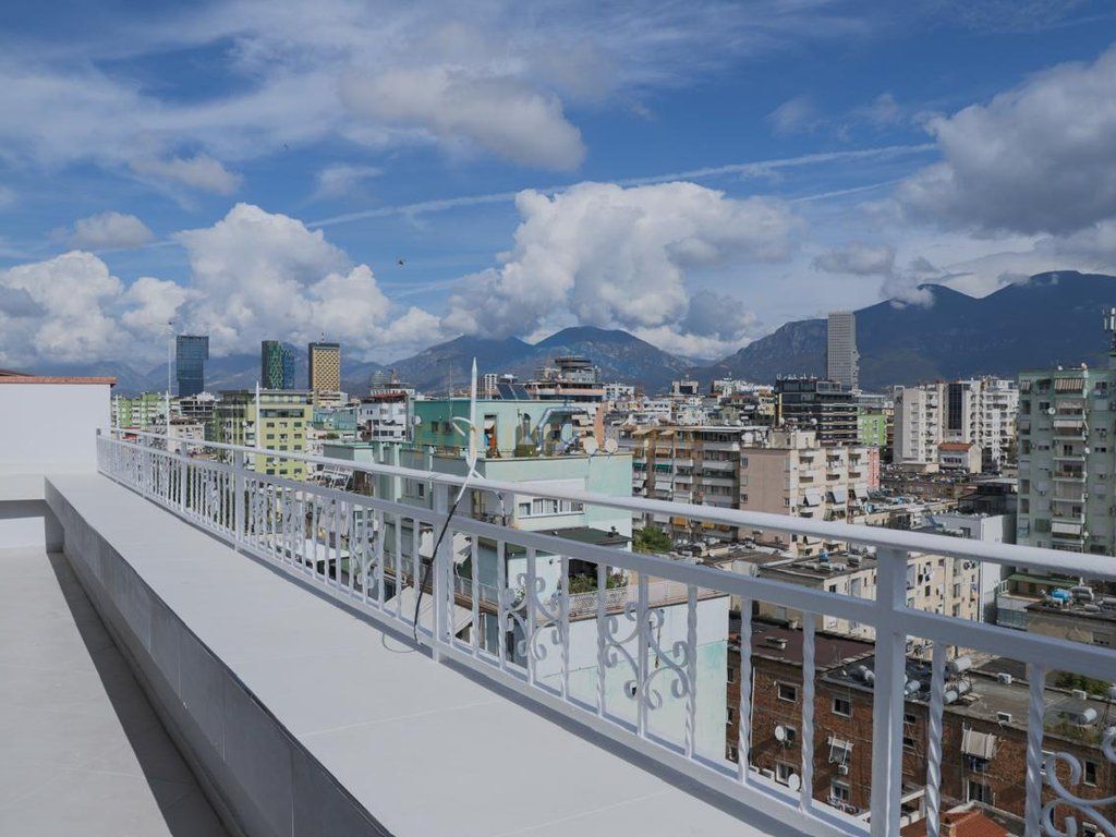 Shitet, Apartament 2+1+2, Sheshi Willson , Tirane