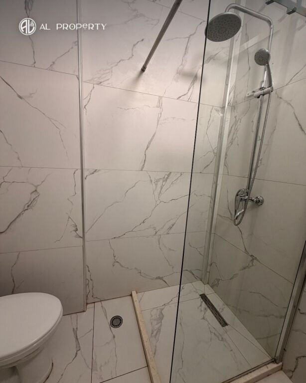 Apartament 1+1 vije e pare me detin tek Shkëmbi i Kavajës