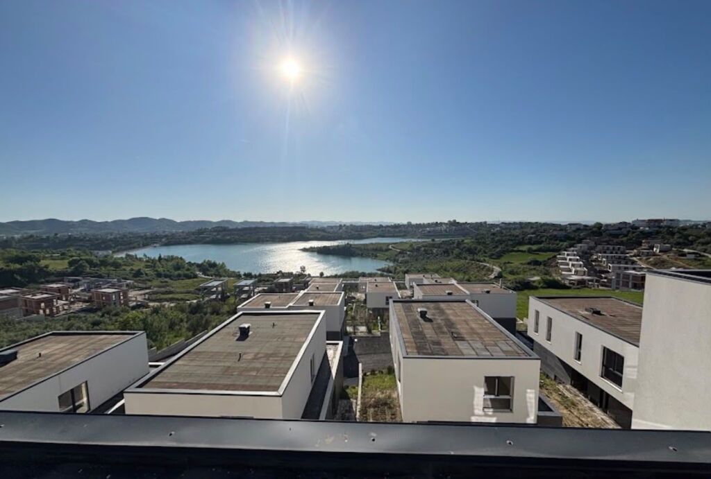 Apartament 3+1+2 Ne Shitje Ne Farke ID 5782