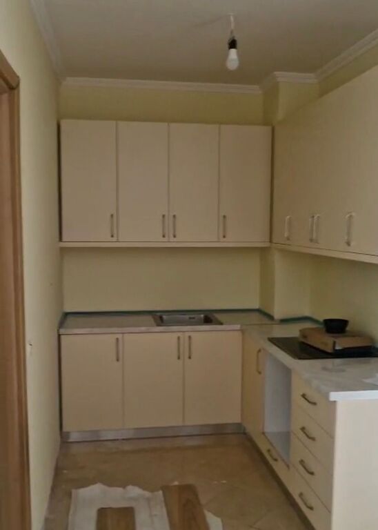 For rent 1+1 YZBERISHT PAS AMERIKAN 3