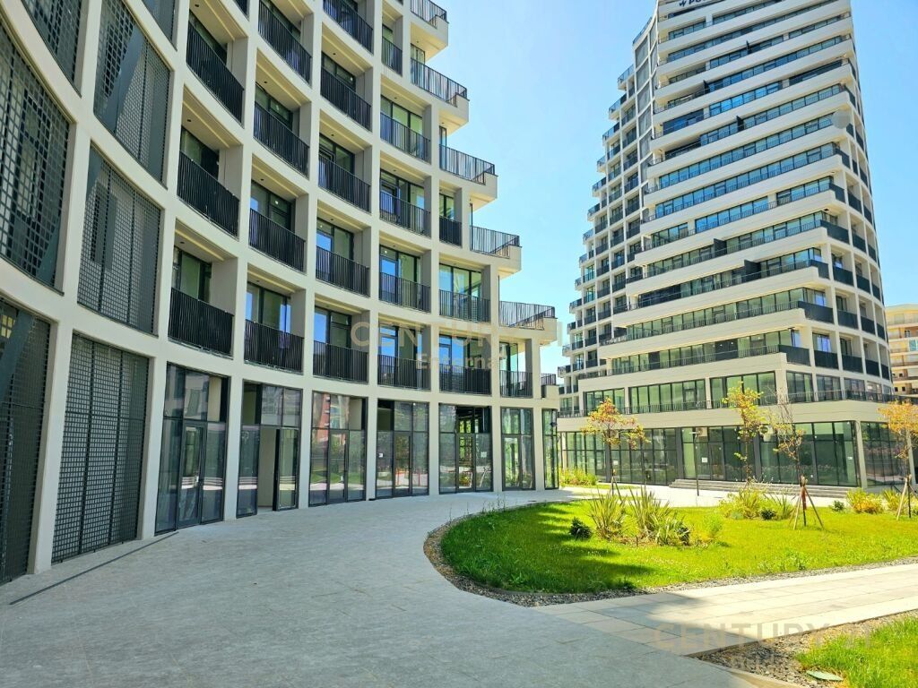 Shitet Apartament 2+1+2 &amp; 1 post parkimi në Lake View Residence!