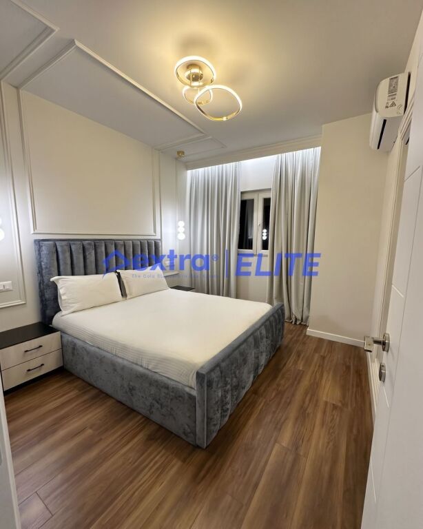 VENDESI APPARTAMENTO 1+1  Via Skënder Luarasi, Comune di Parigi, Tirana