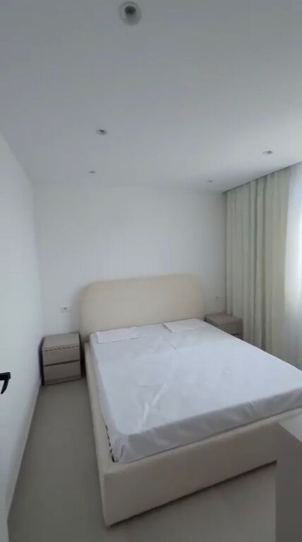 Shitet apartament 1+1 plazh