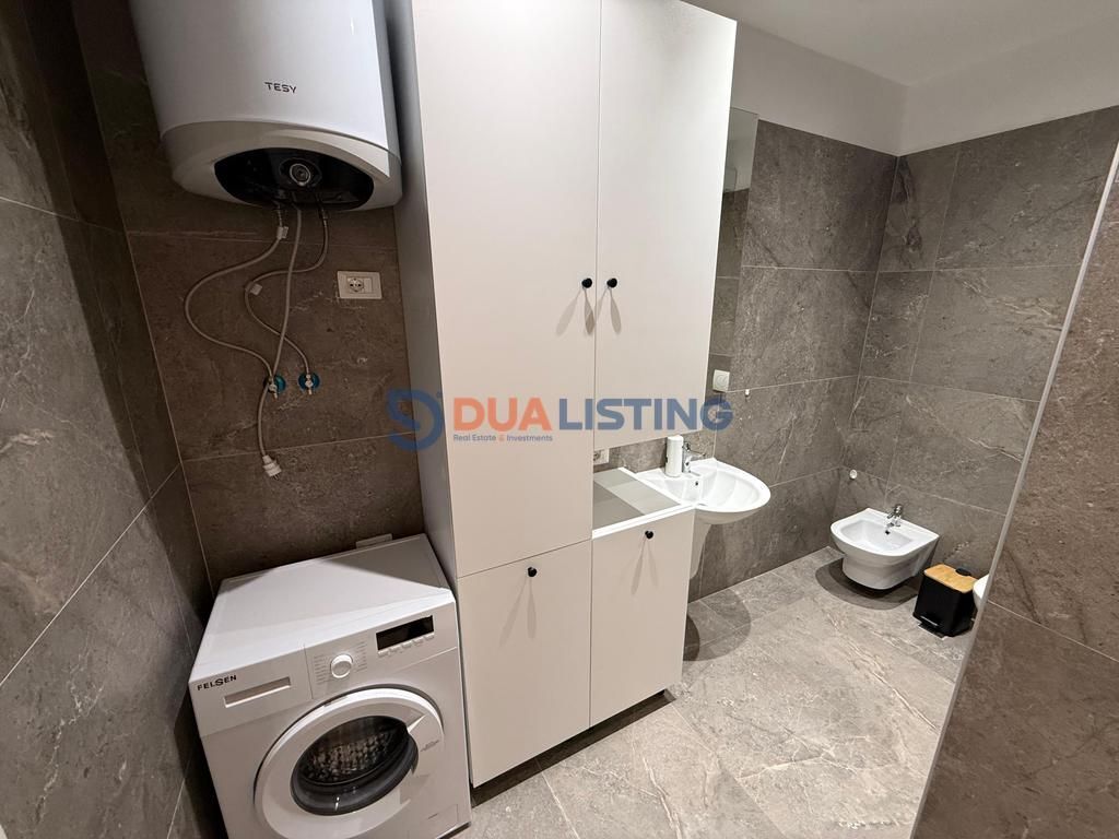 JEPET ME QIRA | Apartament 2+1+2 me Post Parkimi – Radisoni, Liqeni i Thatë 1,300 €