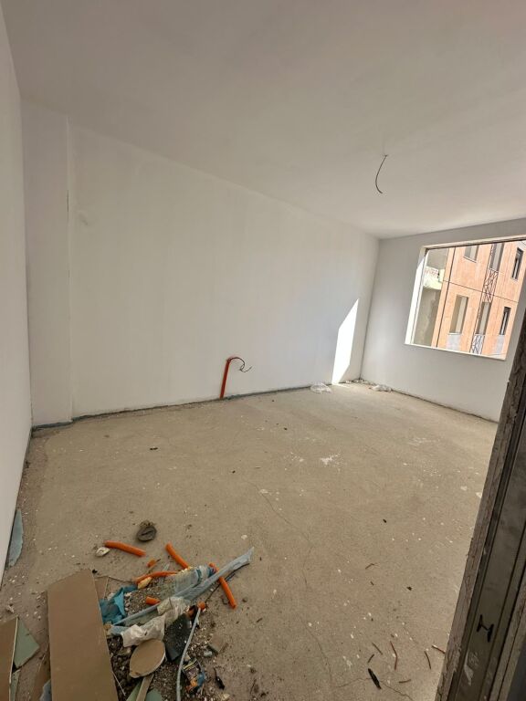Apartament ne shitje 2+1+2