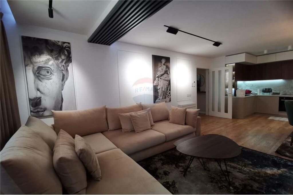 Apartsment 2+1+2 te Sheshi Willson