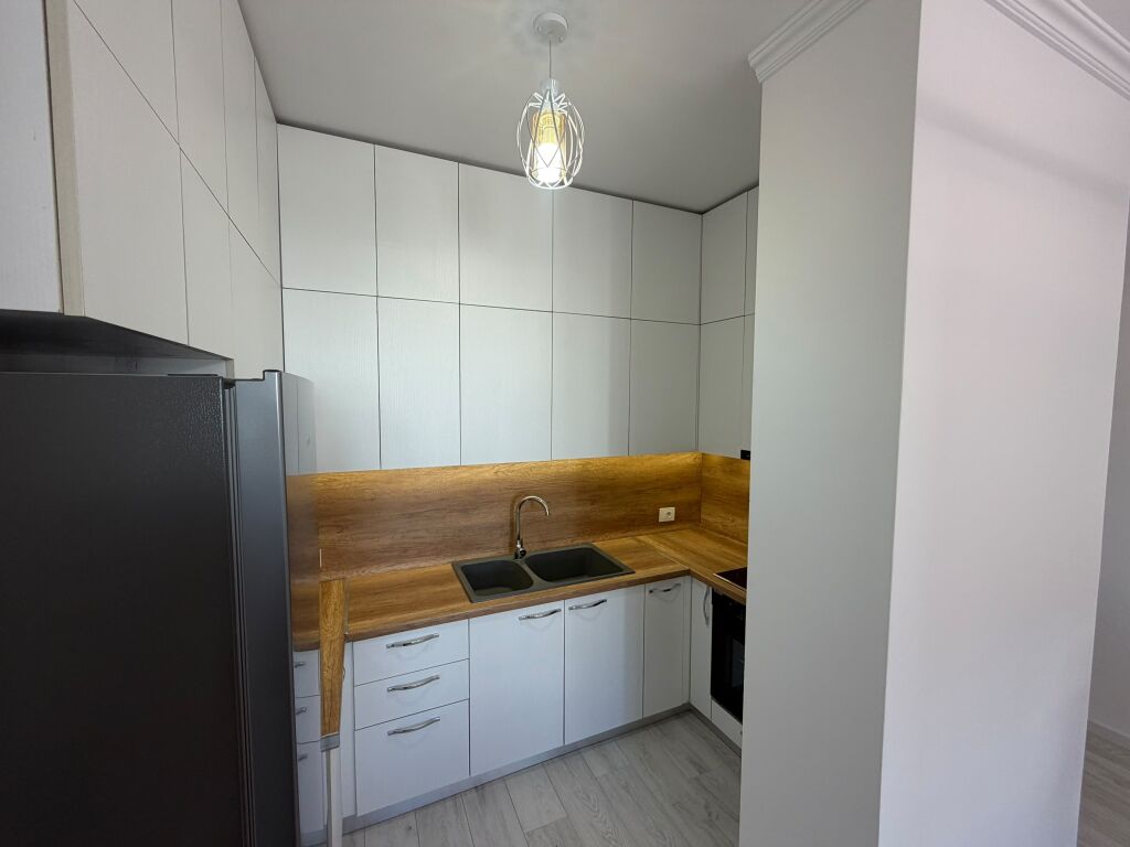 📣 AFFITTO Appartamento 2+1 Con 2 Bagni E Parcheggio 📍 Via “5-Maji”, Tirana ✨