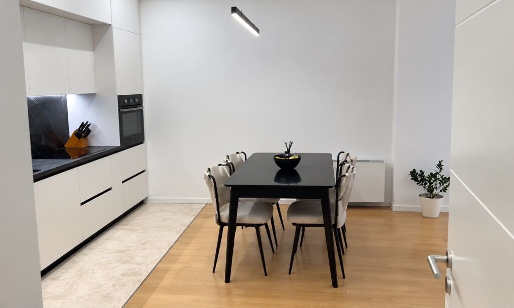 Apartament 3+1+2 tek Rruga Kosovareve