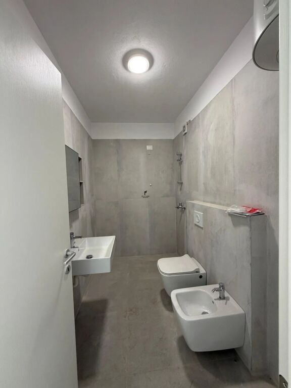 ZYRE ME QERA 60M2 KOMUNA E PARISIT 60.000 LEKE FH-97828