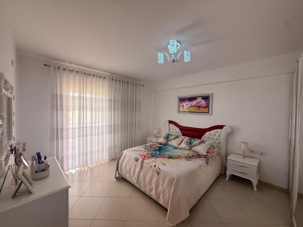 SHITET APARTAMENT 2+1+2