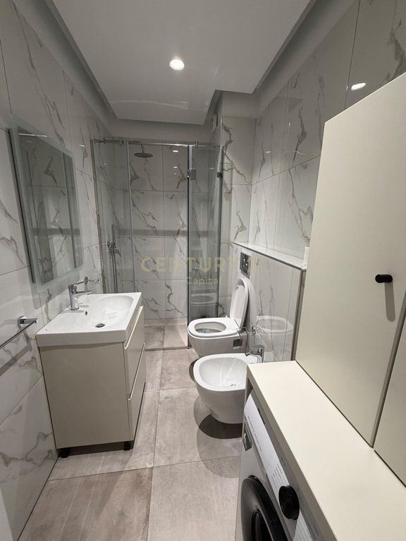 Jepet me Qera Apartament 1+1, Kompleksi Zirkon